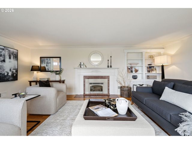 158 W 21ST Ave, Eugene, OR 97405