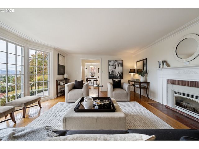 158 W 21ST Ave, Eugene, OR 97405