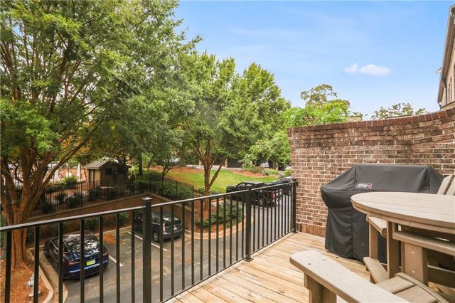 3552 Roswell Road NW, Atlanta, GA 30305