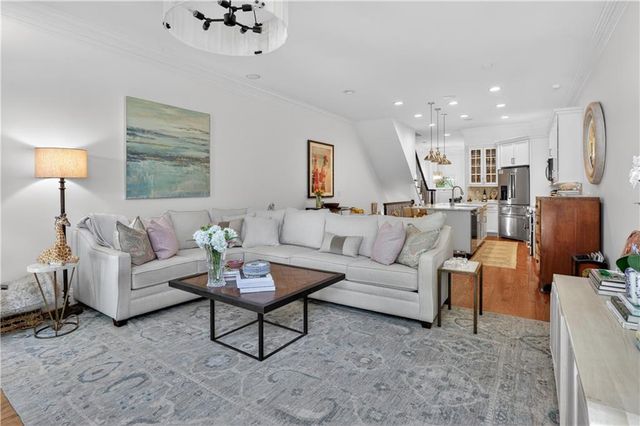 3552 Roswell Road NW, Atlanta, GA 30305