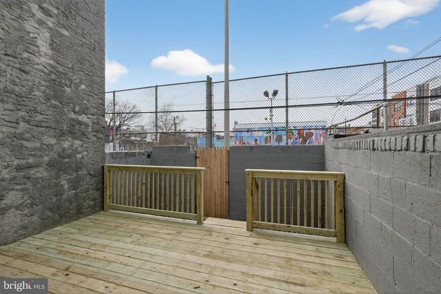 2030 S 6TH ST, Philadelphia, PA 19148