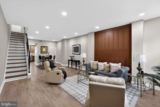 2030 S 6TH ST, Philadelphia, PA 19148