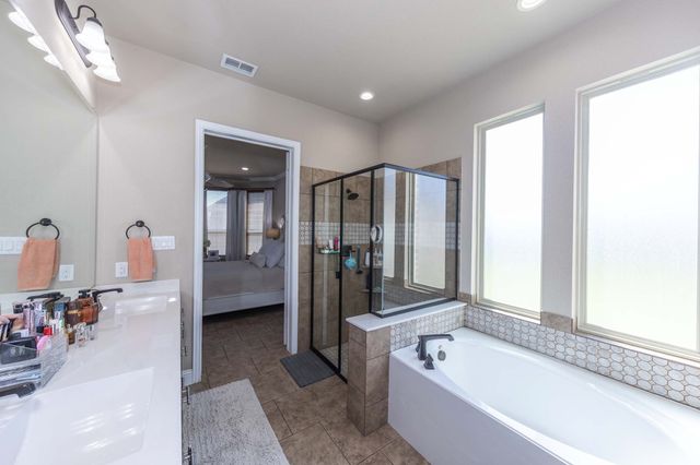 4500 Periwinkle Drive, Mansfield, TX 76063