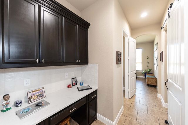 4500 Periwinkle Drive, Mansfield, TX 76063