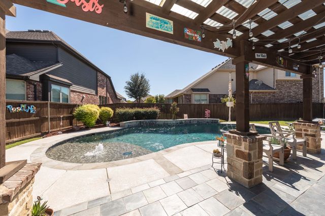 4500 Periwinkle Drive, Mansfield, TX 76063