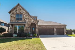 4500 Periwinkle Drive, Mansfield, TX 76063