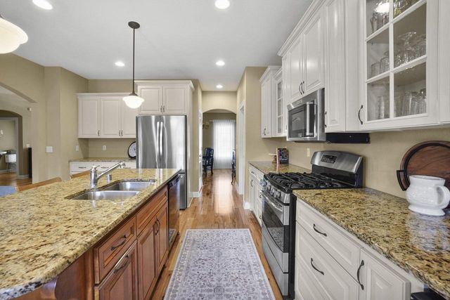 N75W24615 Overland ROAD, Sussex, WI 53089