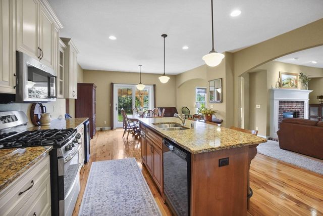 N75W24615 Overland ROAD, Sussex, WI 53089