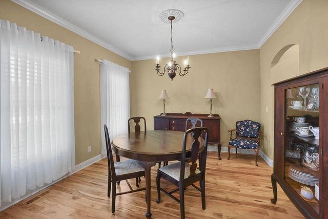 N75W24615 Overland ROAD, Sussex, WI 53089