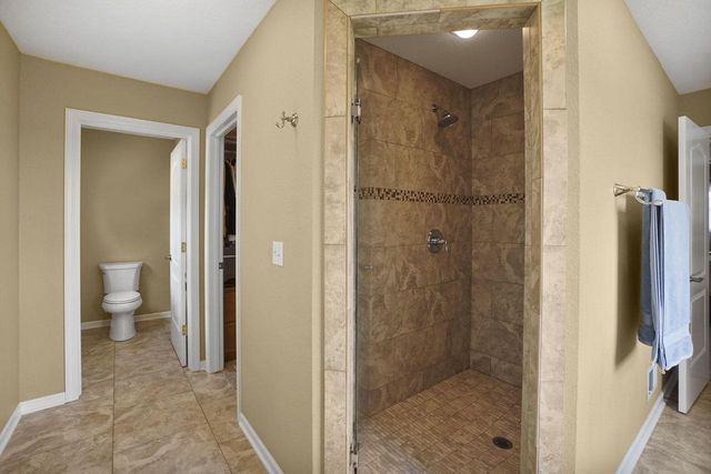 N75W24615 Overland ROAD, Sussex, WI 53089