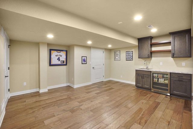 N75W24615 Overland ROAD, Sussex, WI 53089