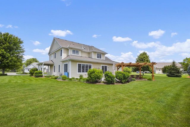 N75W24615 Overland ROAD, Sussex, WI 53089