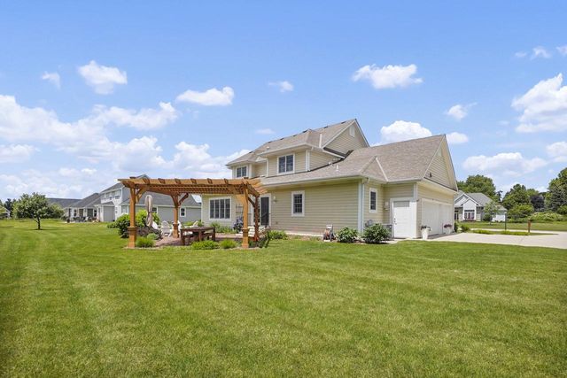 N75W24615 Overland ROAD, Sussex, WI 53089