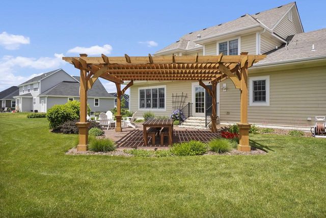 N75W24615 Overland ROAD, Sussex, WI 53089
