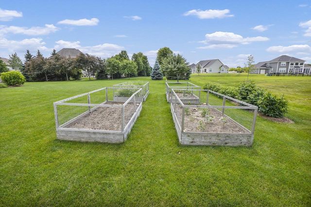 N75W24615 Overland ROAD, Sussex, WI 53089