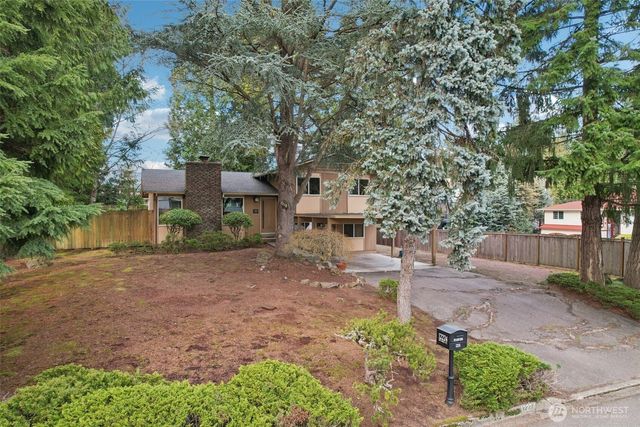 12224 SE 60th Place, Bellevue, WA 98006