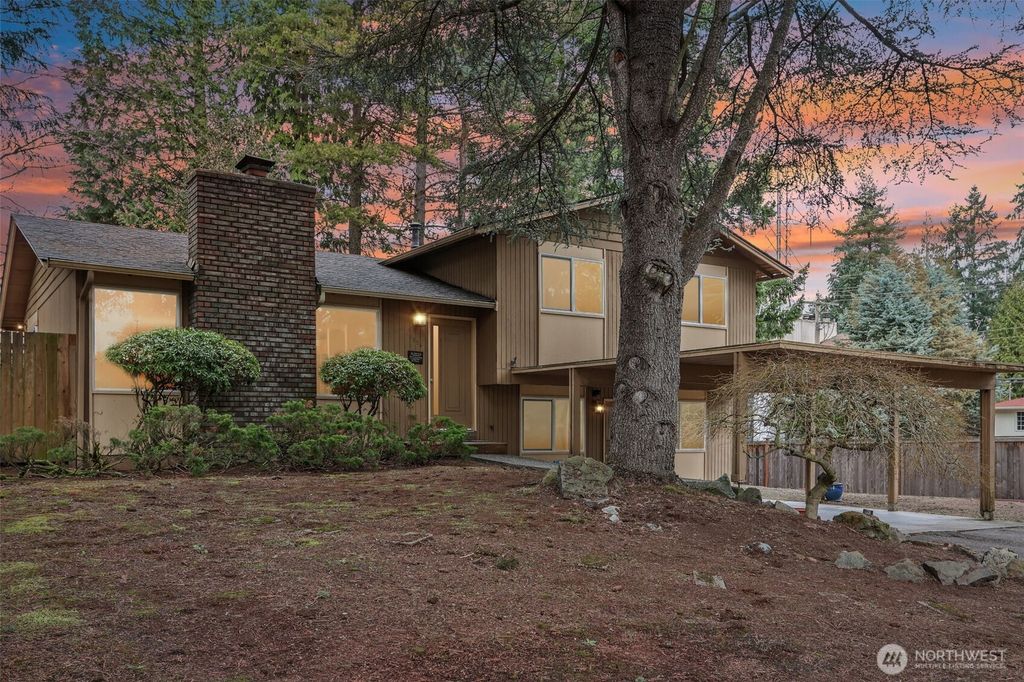 12224 SE 60th Place, Bellevue, WA 98006