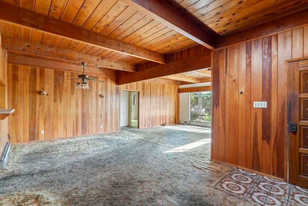 Image 14 of property listing at 10850 2nd Street, Santee, CA 92071