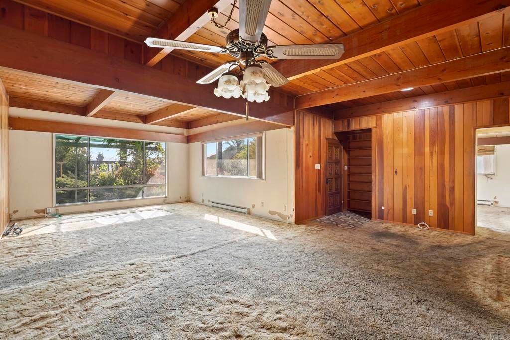 Image 17 of property listing at 10850 2nd Street, Santee, CA 92071