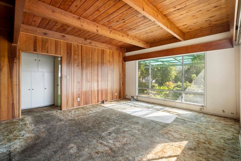 Image 22 of property listing at 10850 2nd Street, Santee, CA 92071