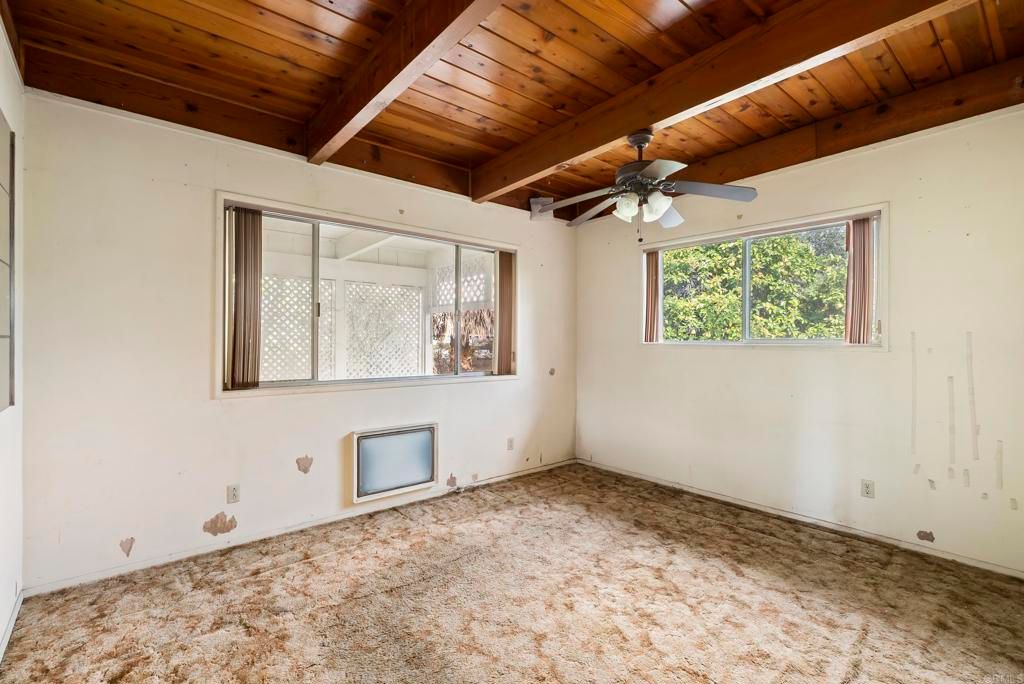 Image 34 of property listing at 10850 2nd Street, Santee, CA 92071