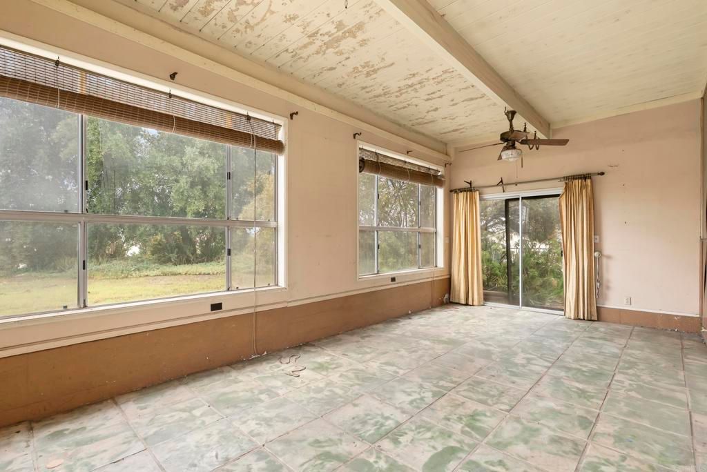 Image 38 of property listing at 10850 2nd Street, Santee, CA 92071