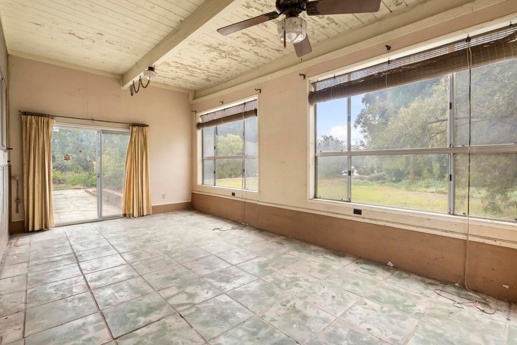 Image 39 of property listing at 10850 2nd Street, Santee, CA 92071