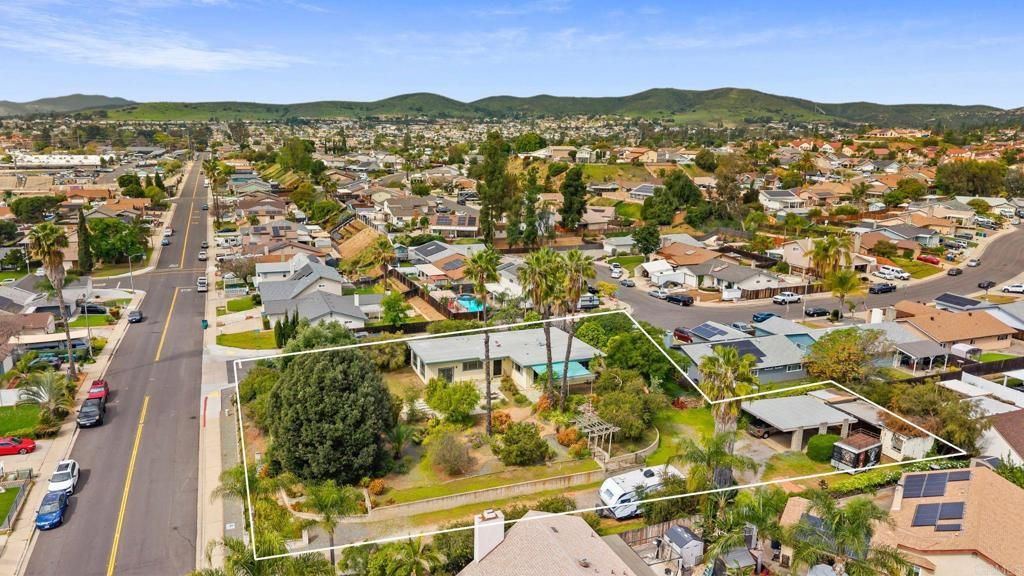 Image 50 of property listing at 10850 2nd Street, Santee, CA 92071