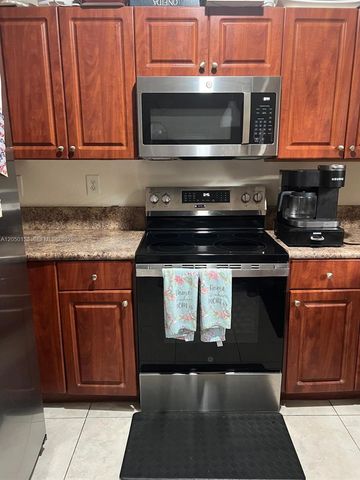 8966 SW 224th Ter 0, Cutler Bay, FL 33190