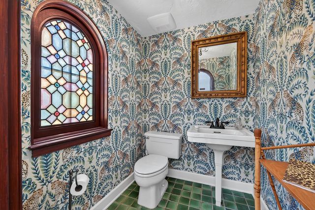 424 Brazilian Avenue, Palm Beach, FL 33480
