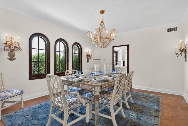 424 Brazilian Avenue, Palm Beach, FL 33480