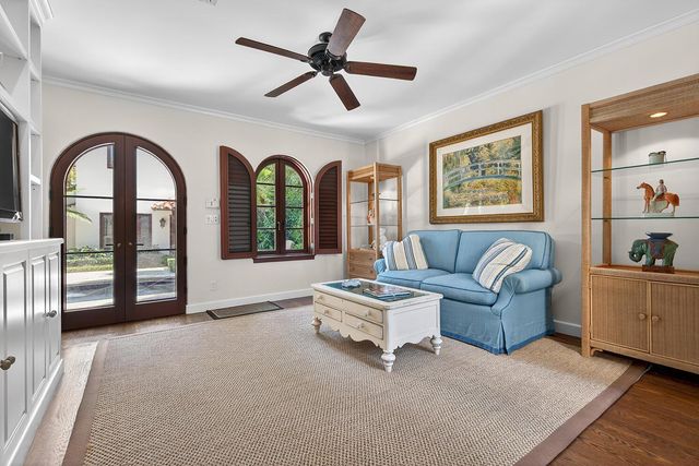 424 Brazilian Avenue, Palm Beach, FL 33480