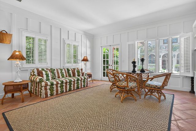 424 Brazilian Avenue, Palm Beach, FL 33480