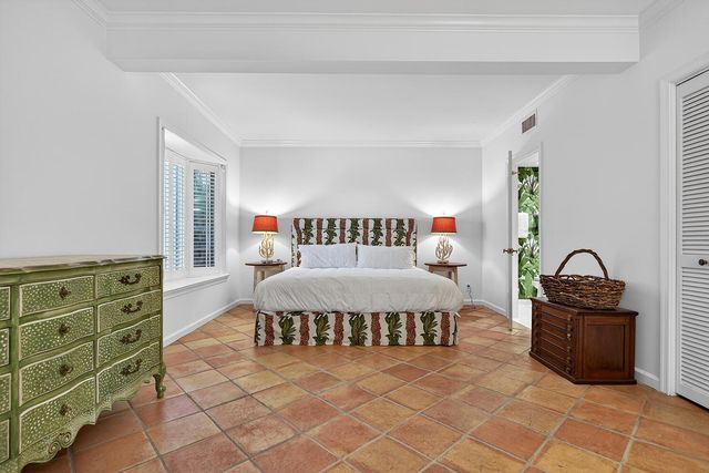 424 Brazilian Avenue, Palm Beach, FL 33480