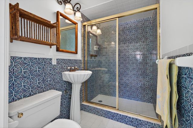 424 Brazilian Avenue, Palm Beach, FL 33480