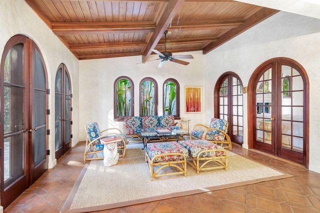 424 Brazilian Avenue, Palm Beach, FL 33480