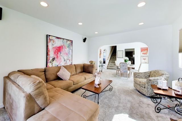 8039 Forest Avenue, Munster, IN 46321