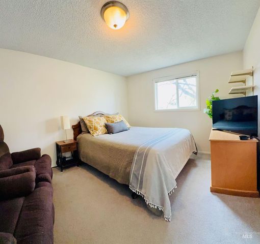 114 Meyer Ave, Nampa, ID 83686