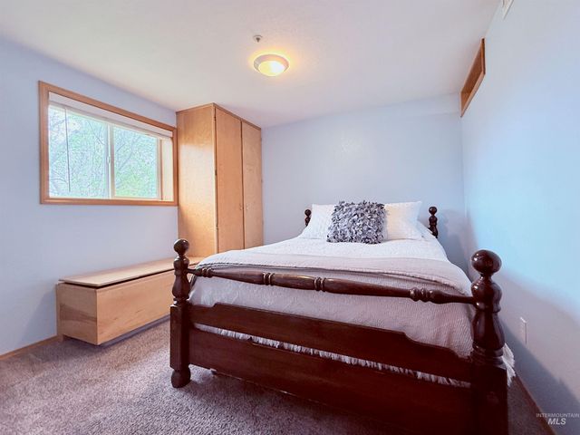 114 Meyer Ave, Nampa, ID 83686