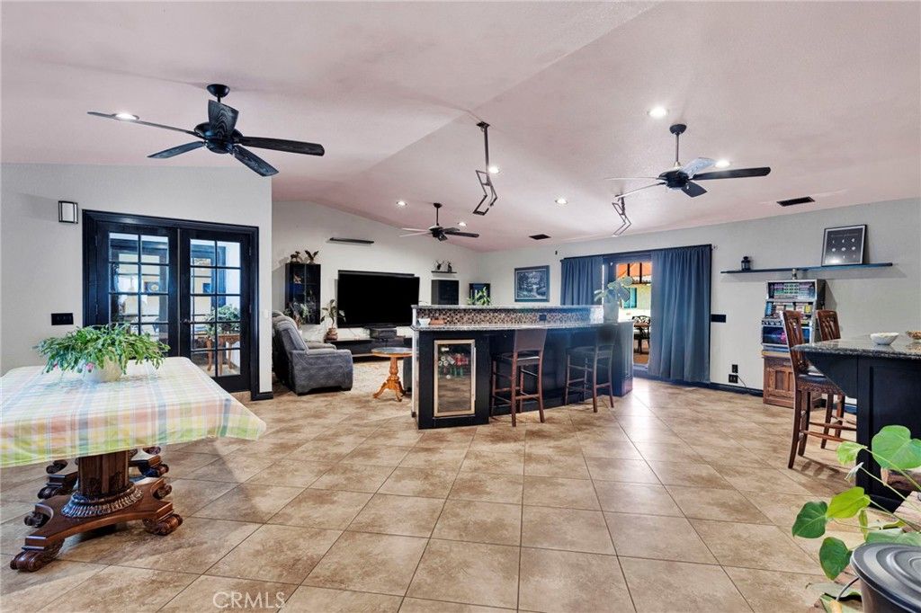 Image 15 of property listing at 13863 Pamlico, Apple Valley, CA 92307