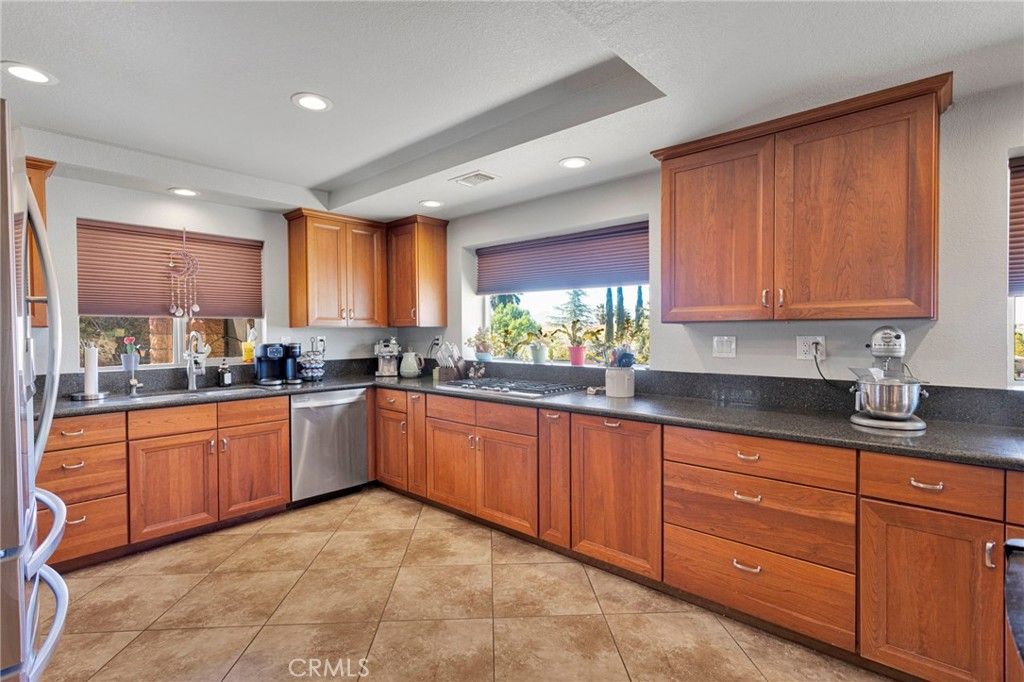 Image 25 of property listing at 13863 Pamlico, Apple Valley, CA 92307