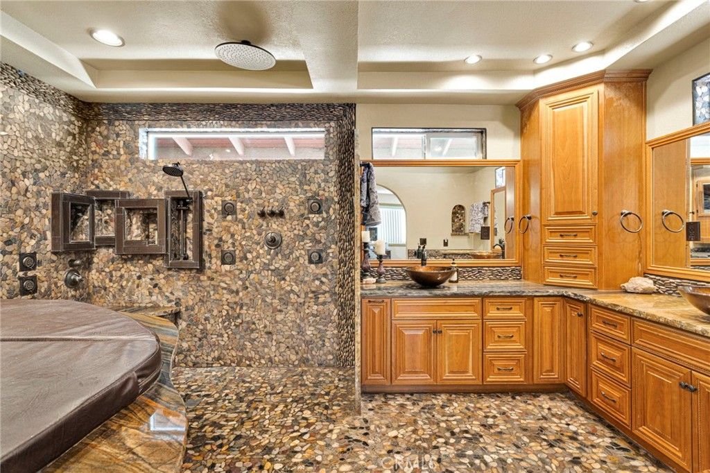 Image 33 of property listing at 13863 Pamlico, Apple Valley, CA 92307