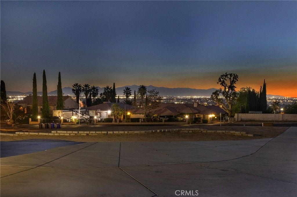 Image 72 of property listing at 13863 Pamlico, Apple Valley, CA 92307