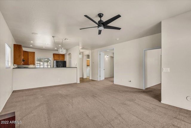 902 E MADELINE Drive, Chandler, AZ 85225