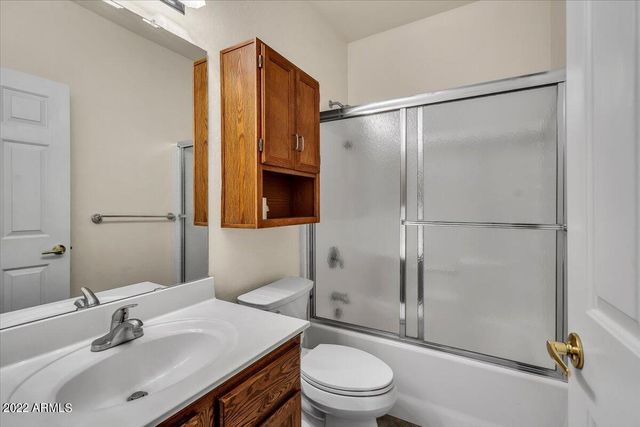 902 E MADELINE Drive, Chandler, AZ 85225