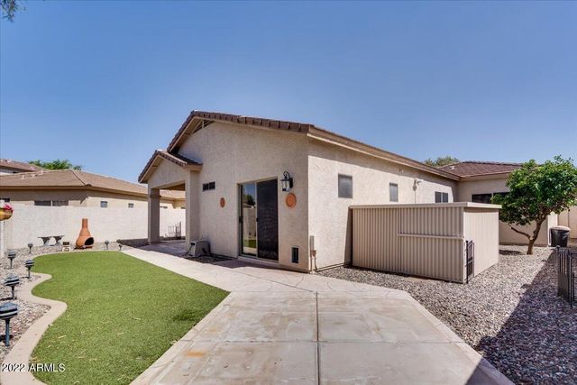 902 E MADELINE Drive, Chandler, AZ 85225