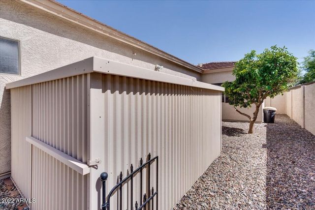 902 E MADELINE Drive, Chandler, AZ 85225