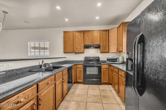 902 E MADELINE Drive, Chandler, AZ 85225