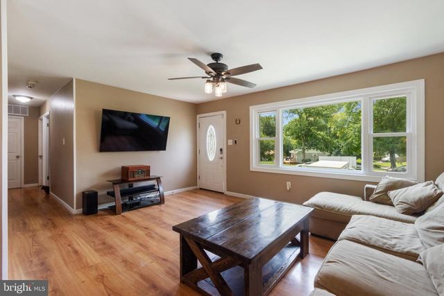 4 FAIRBRIDGE CT, Owings Mills, MD 21117