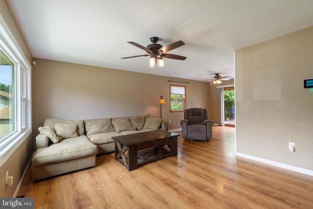 4 FAIRBRIDGE CT, Owings Mills, MD 21117